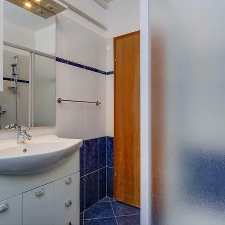 Maris Apartamento Mali Lošinj