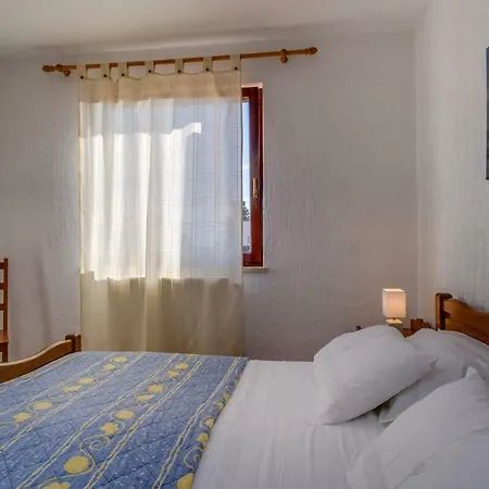 Maris Apartamento Mali Lošinj