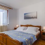 Maris Apartament Mali Lošinj